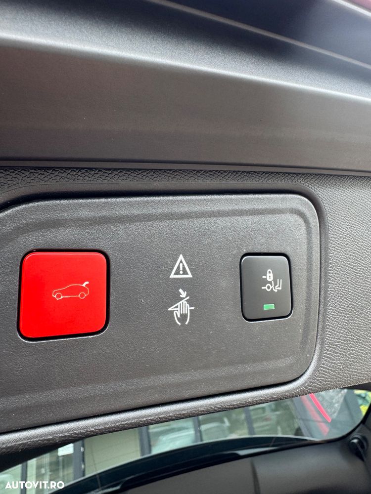 Peugeot 3008 BlueHDi 130 Stop & Start EAT8 GT Pack - 22