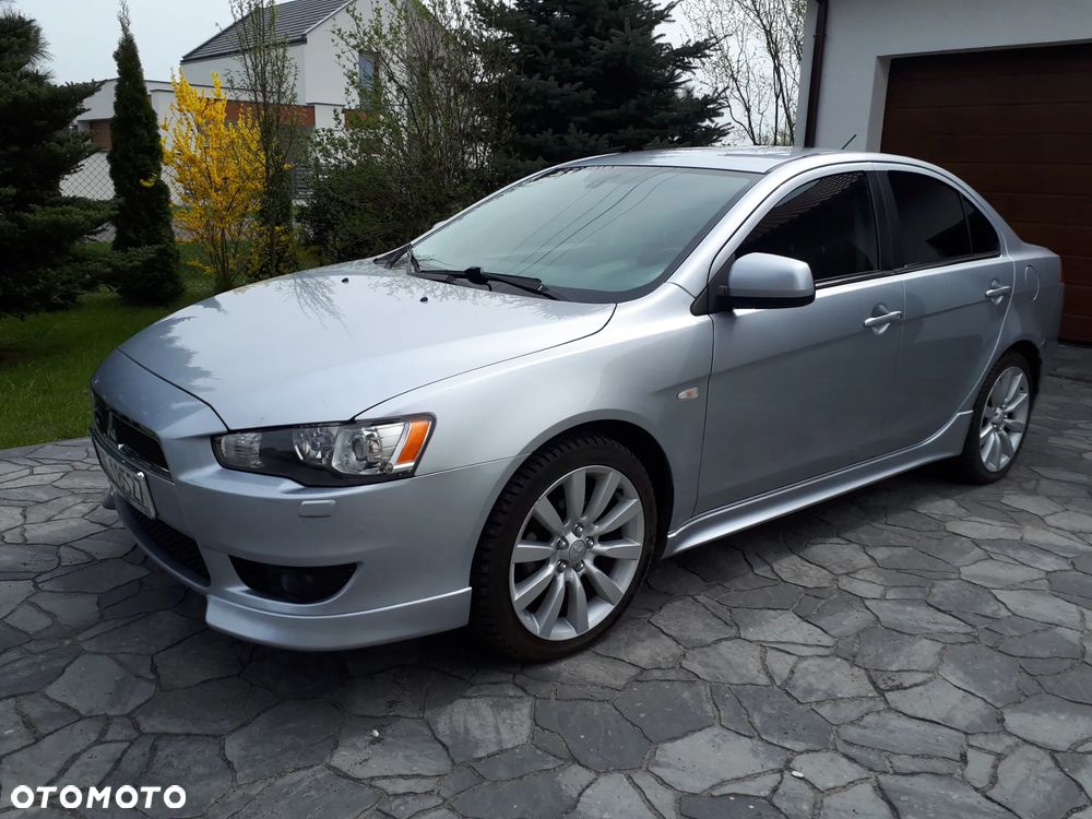 Mitsubishi Lancer 2.0 DID Instyle NAVI - 1