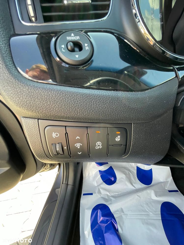 Kia Ceed 1.6 CRDi 128 ISG Spirit - 25
