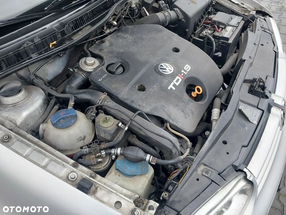 Volkswagen Golf 4 IV GENERATION silnik kompletny 1.9 TDI 90 KM ALH skrzynia biegów sprzęgło pompa wtryskowa paliwa drzwi lewe prawe zderzak maska błotnik klapa lusterko LB7Z turbina maglownica mcperson sanki belka osłona zbiorniczek zamek alufelgi r16 zwrotnica zacisk hamulcowy amortyzator mechanizm szyby serwo pompa pompka panel podszybie lampa tłumik wydech szyba sonda fotel pompka głowica NA CZĘŚCI WSZYSTKIE CZĘŚCI - 21