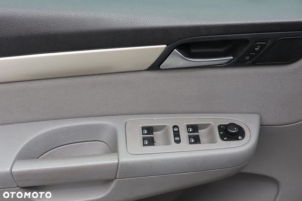 Seat Alhambra 2.0 TDI Ecomotive 4Kids - 23