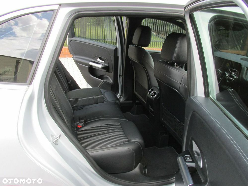 Mercedes-Benz Klasa B 200 d Progressive 8G-DCT - 9