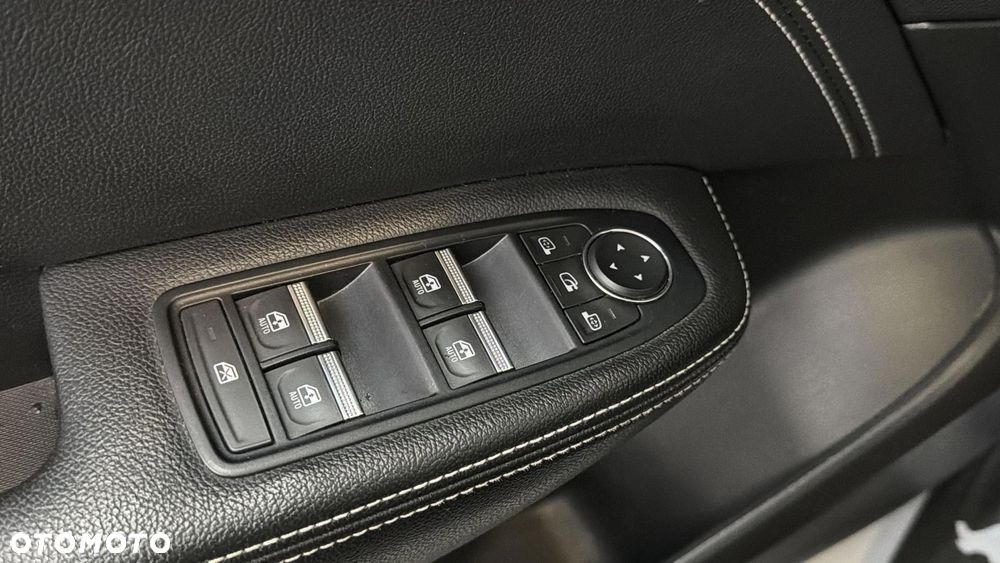 Renault Arkana 1.6 E-TECH Intens MMT - 29