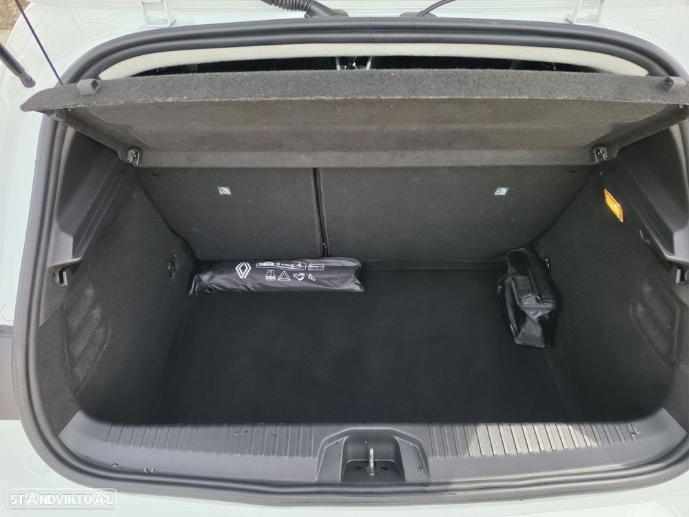 Renault Clio 1.0 TCe Evolution - 33