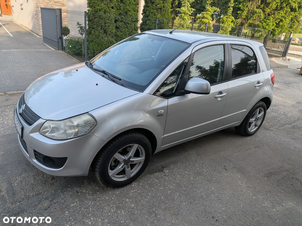 Suzuki SX4 - 1