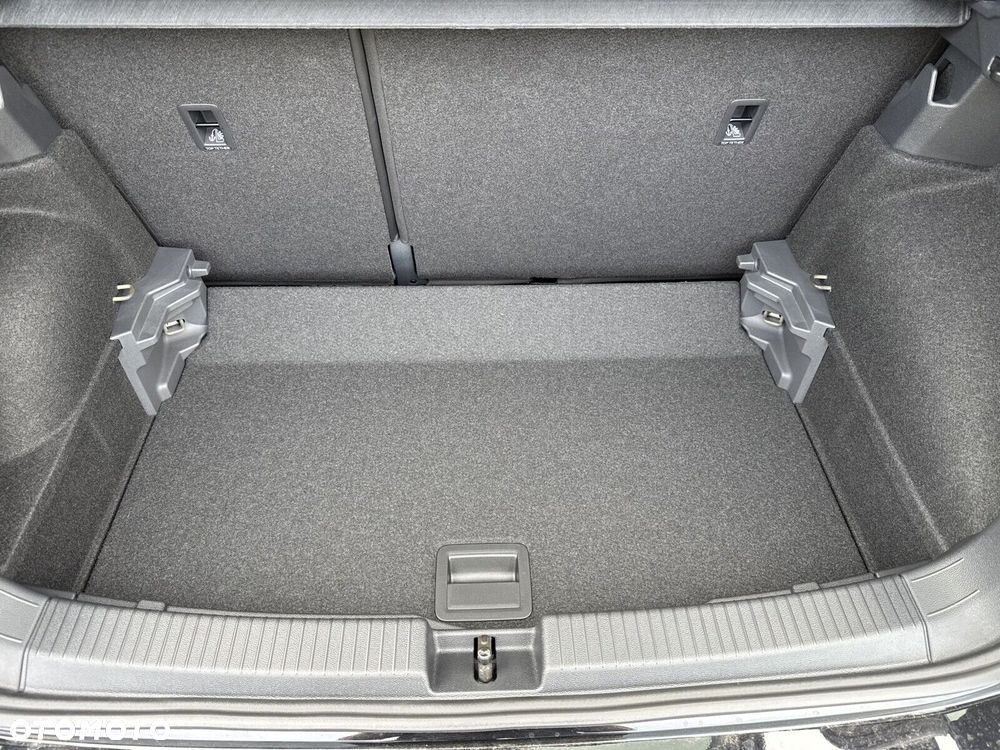 Volkswagen T-Cross - 21