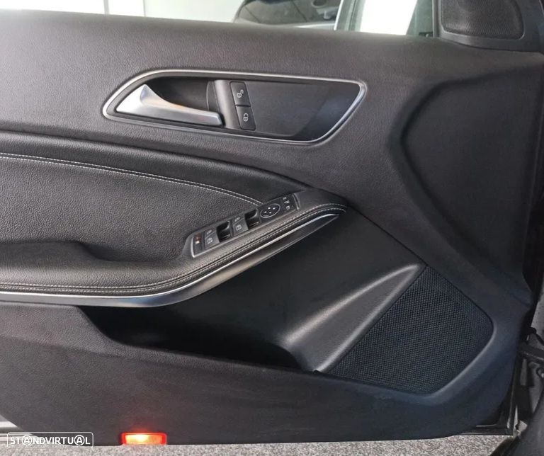 Mercedes-Benz A 180 d Fleet Pack Urban - 13