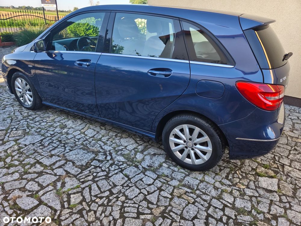 Mercedes-Benz Klasa B 180 CDI (BlueEFFICIENCY) - 4