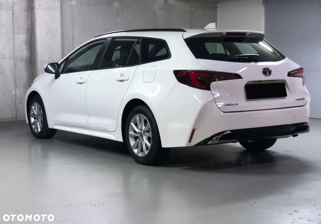 Toyota Corolla 1.8 Hybrid Comfort - 3