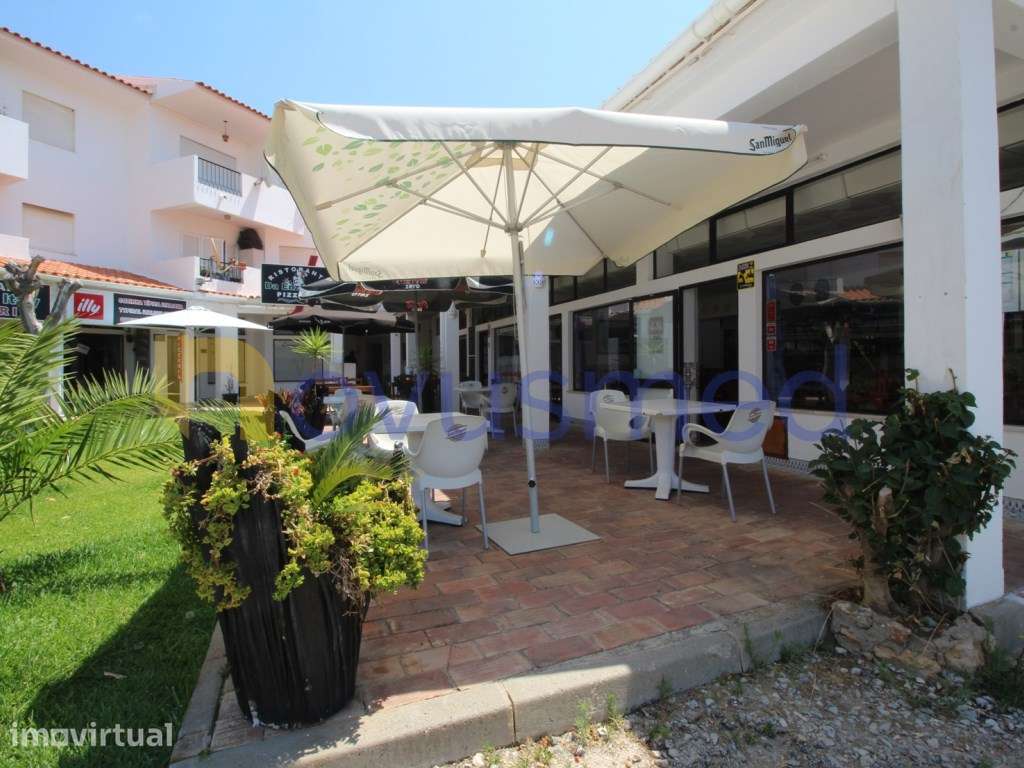 Algarve, Albufeira, Santa Eulália, restaurante , localizado zona tu... - Grande imagem: 4/24