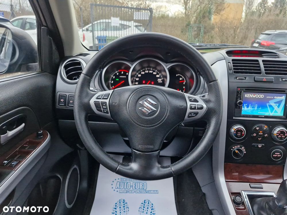 Suzuki Grand Vitara 1.9 DDiS Premium - 32