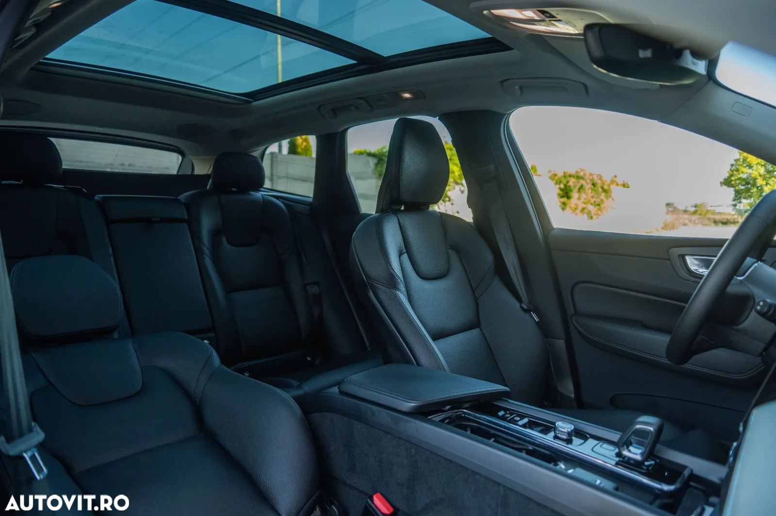 Volvo XC 60 T8 AWD Recharge Plus Dark - 15