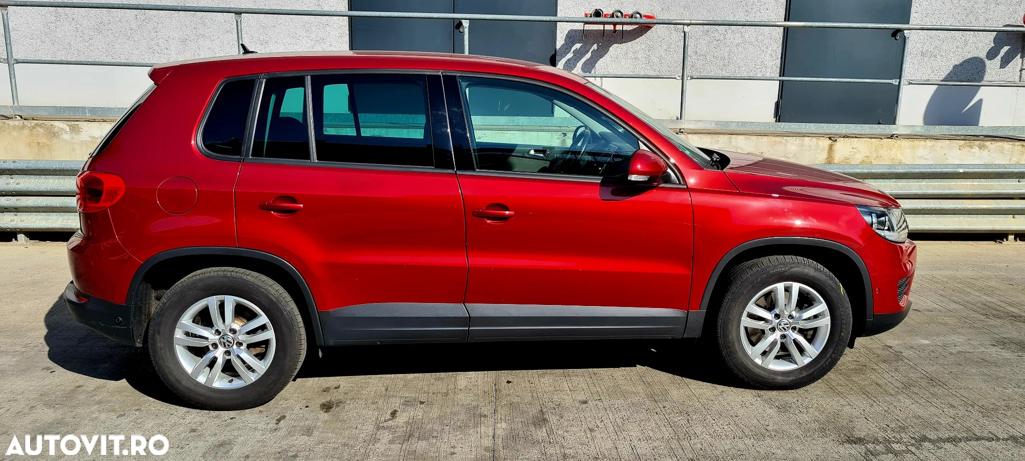 Volkswagen Tiguan - 18