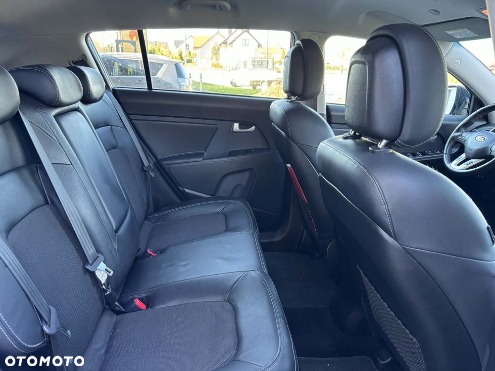 Kia Sportage 2.0 CRDI AWD Fifa World Cup Edition - 8