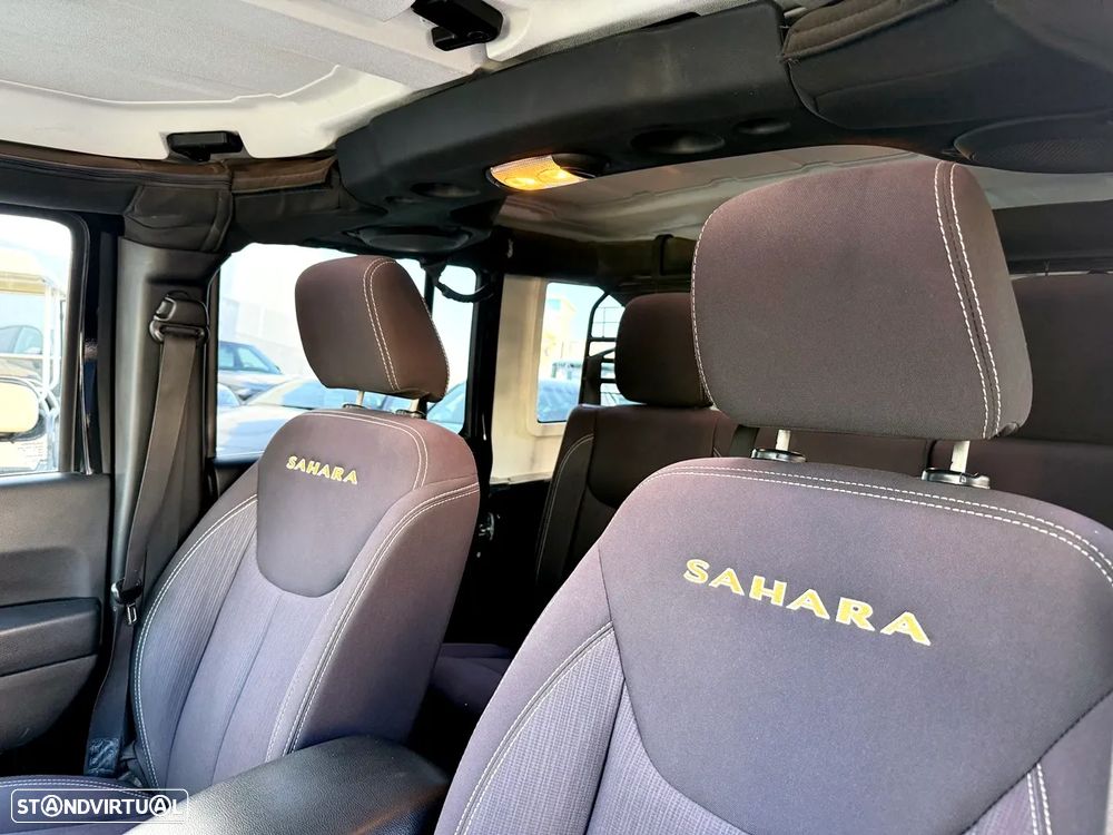 Jeep Wrangler Unlimited 2.8 CRD ATX Sahara Adventure Edition - 22