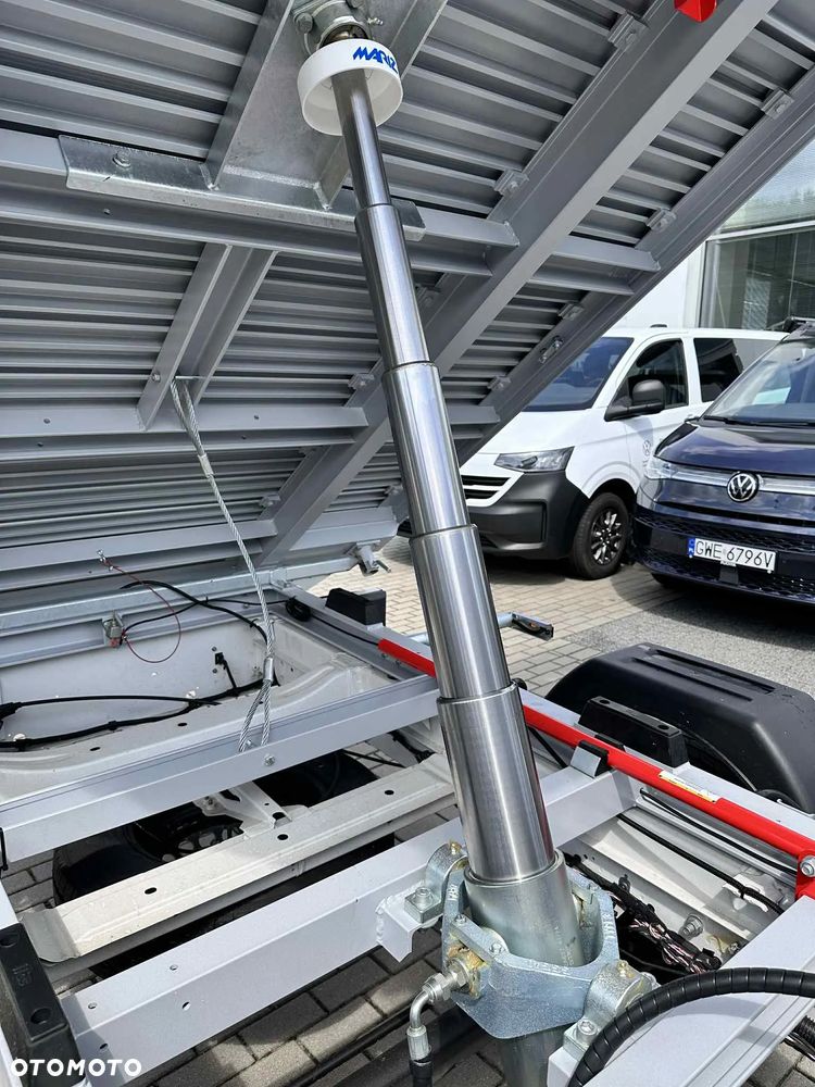 Volkswagen Crafter - 18