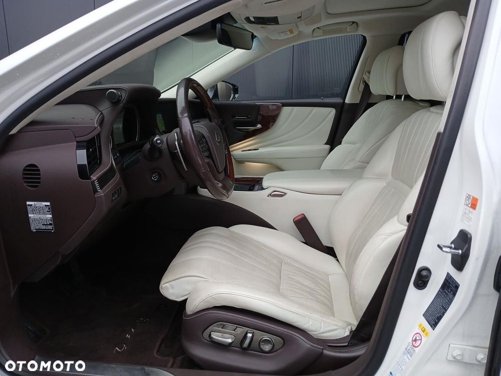 Lexus LS 500h Omotenashi AWD - 10