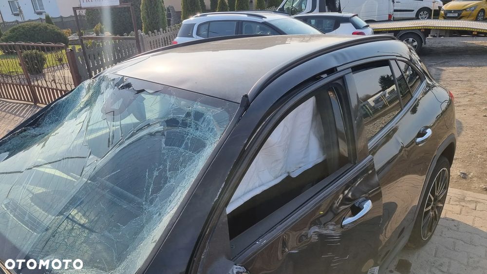 Mercedes-Benz GLA 200 d 4Matic 8G-DCT AMG Line - 25