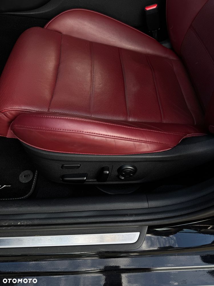 Kia Stinger 3.3 T-GDI V6 GT AWD - 31