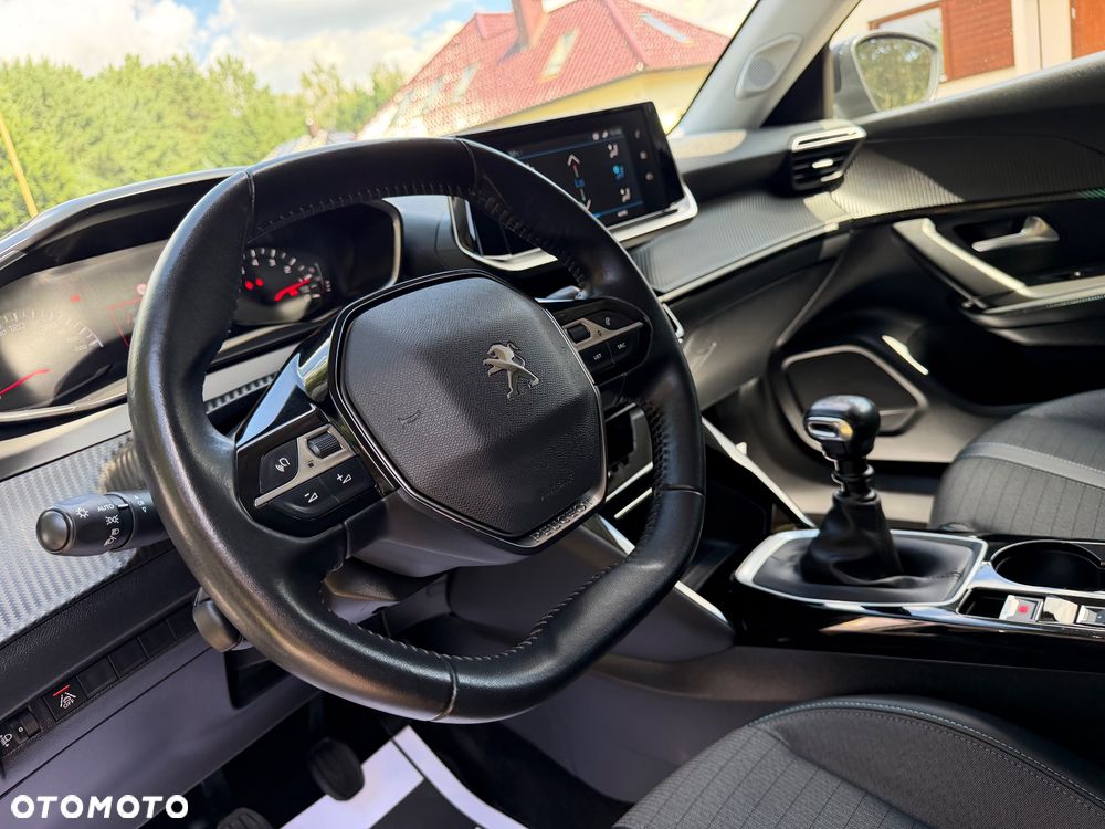 Peugeot 2008 1.5 BlueHDi Allure Pack S&S - 16