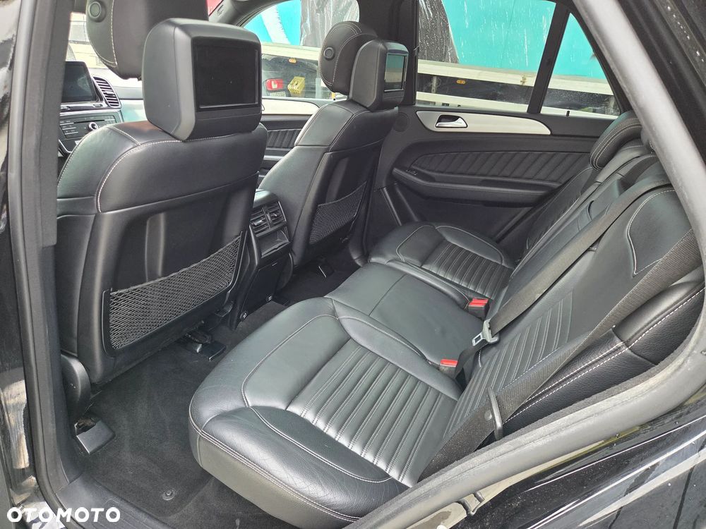 Mercedes-Benz GLE 350 d 4Matic 9G-TRONIC AMG Line - 13