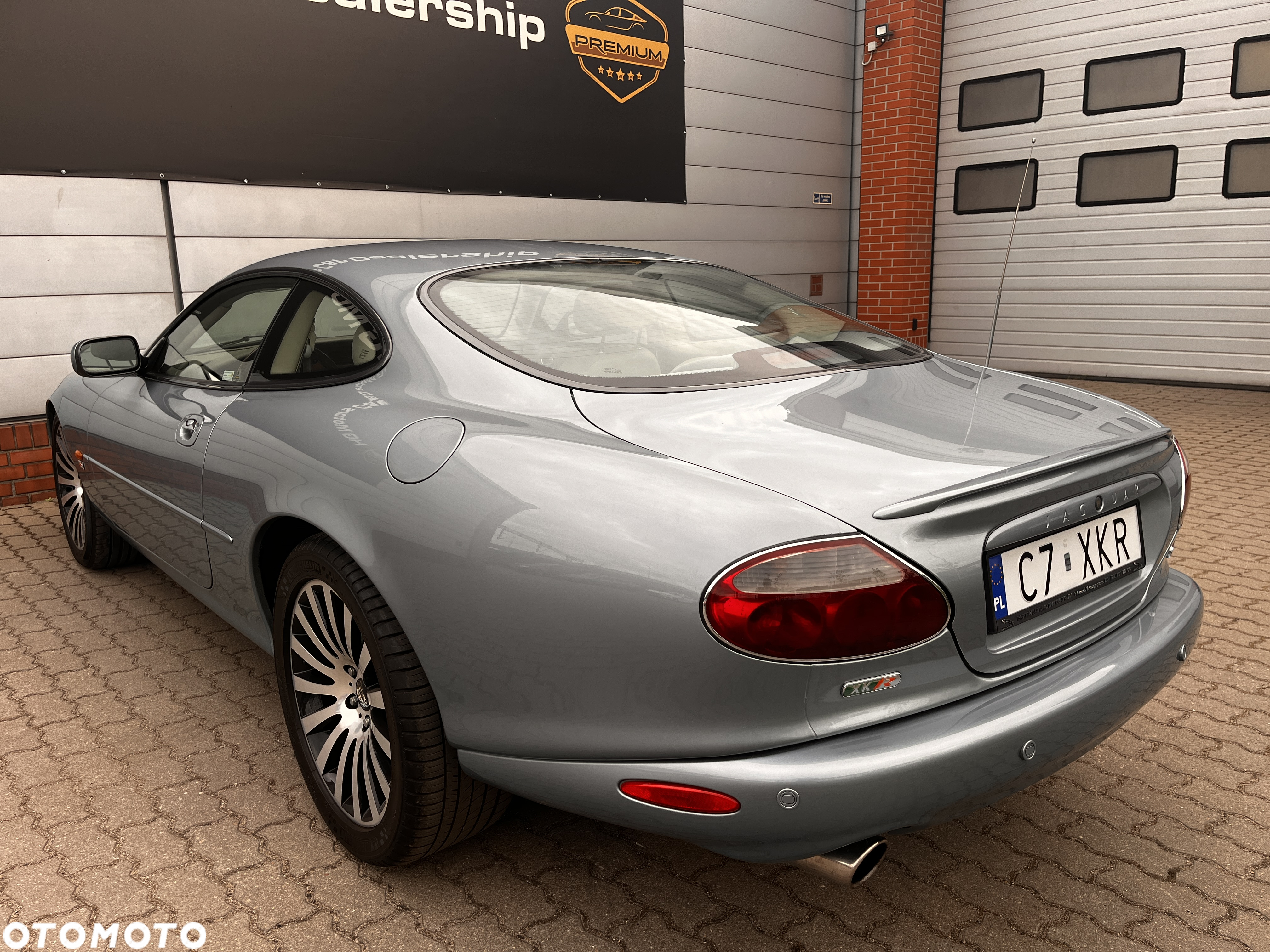 Jaguar XK XKR Coupe - 9