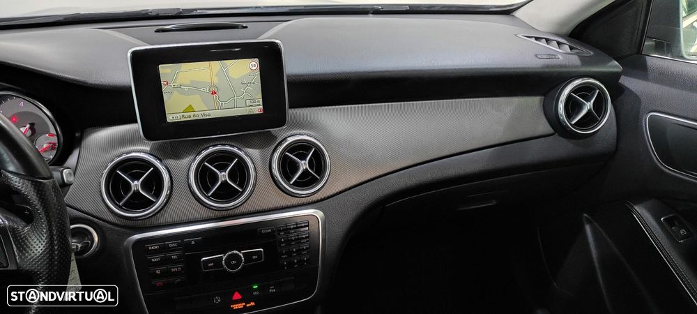 Mercedes-Benz GLA 200 CDI Urban Aut. - 26