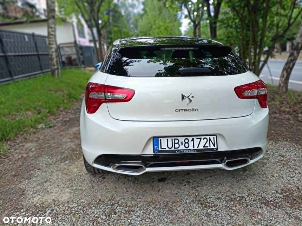 Citroën DS5 HDi 165 SoChic - 13