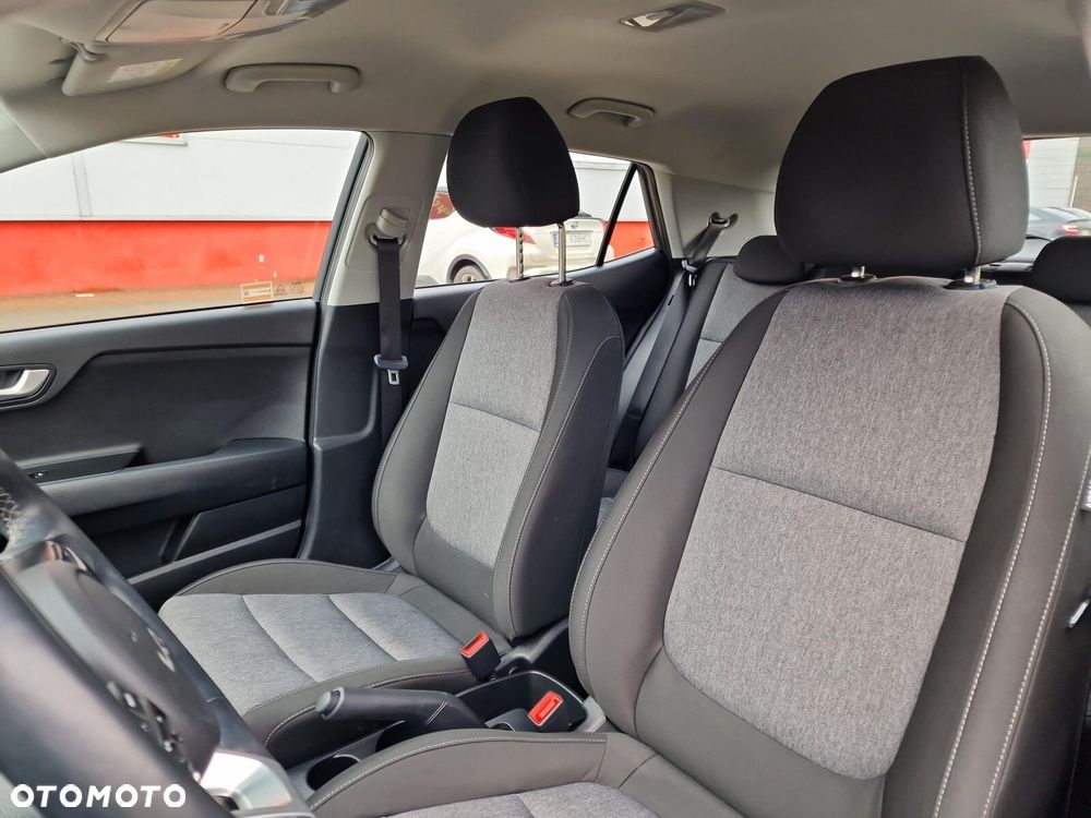 Kia Stonic 1.2 M - 11