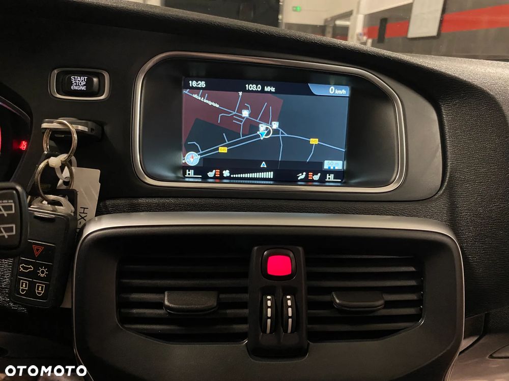 Volvo V40 D2 Linje You - 17