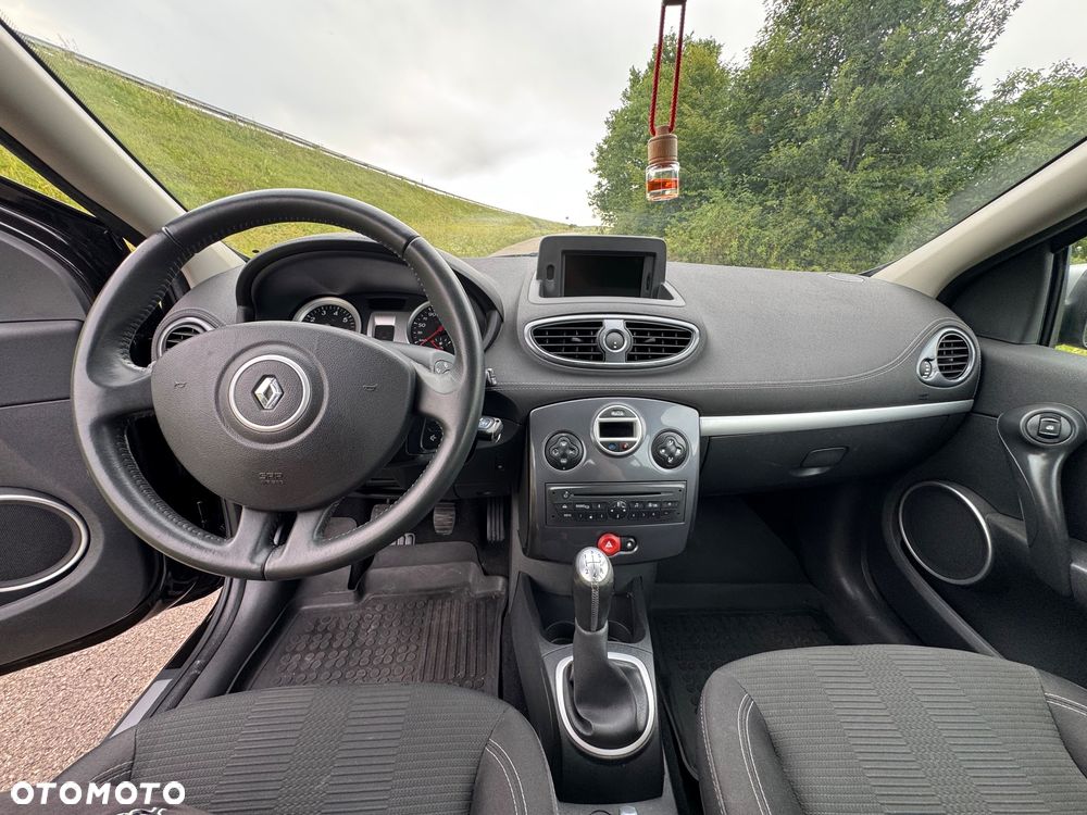 Renault Clio 1.2 TCE Authentique - 26