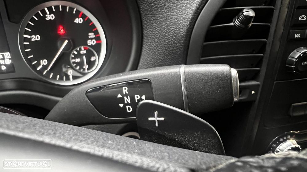 Mercedes-Benz Vito Extra-Longa Aut. SHUTTLE - 40