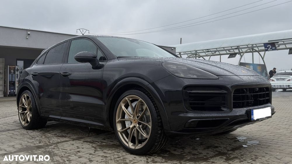 Porsche Cayenne Coupe - 1