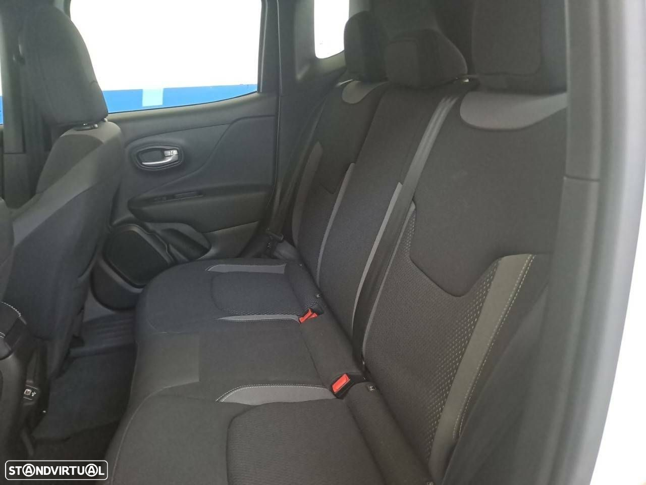 Jeep Renegade 1.5 TG e-Hybrid Limited DCT - 10