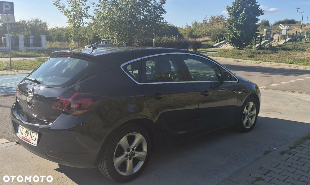 Opel Astra 1.4 T Cosmo - 13