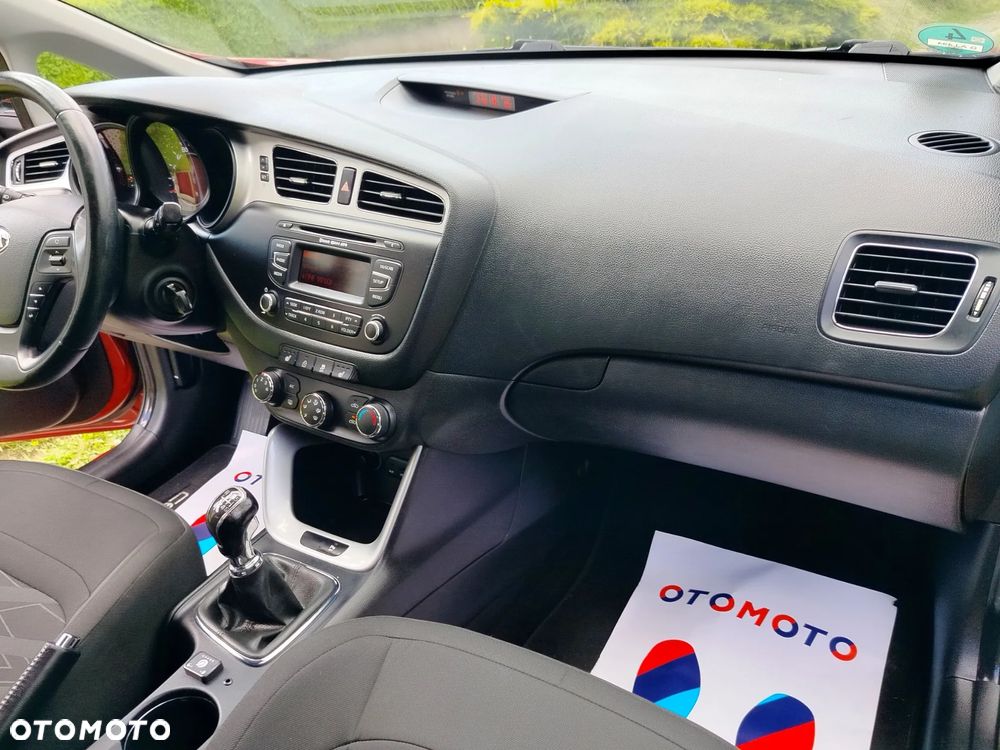 Kia Ceed - 29