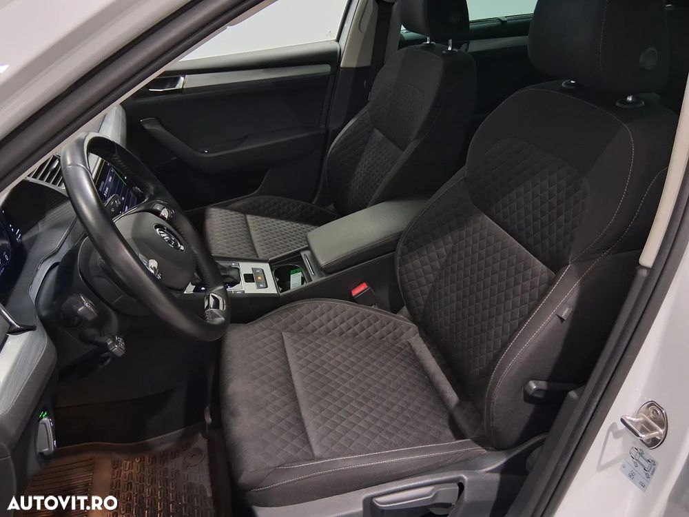 Skoda Superb 2.0 TDI DSG Ambition - 13