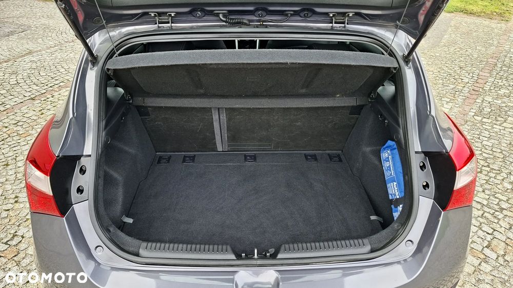 Hyundai i30 1.4 Trend - 27