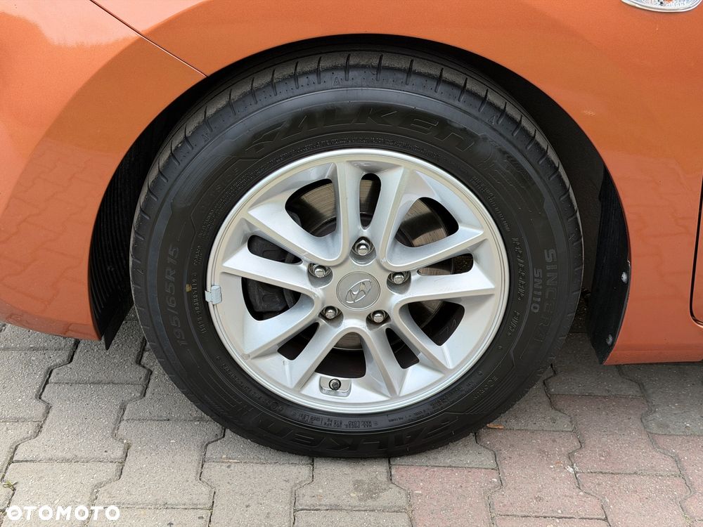 Hyundai i30 1.6 Comfort - 14