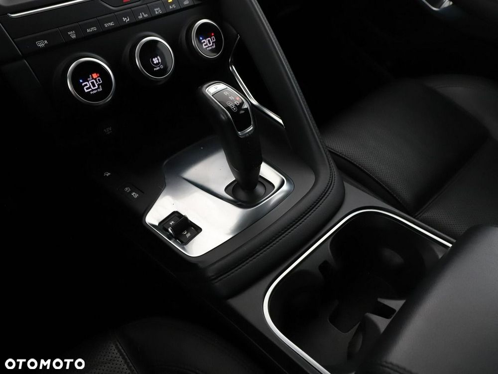 Jaguar E-Pace P200 AWD S - 30