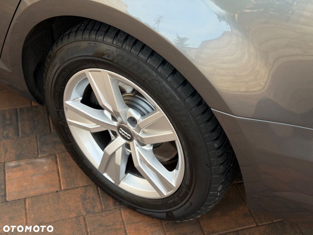 Audi A4 Avant 2.0 TDI ultra S tronic - 25