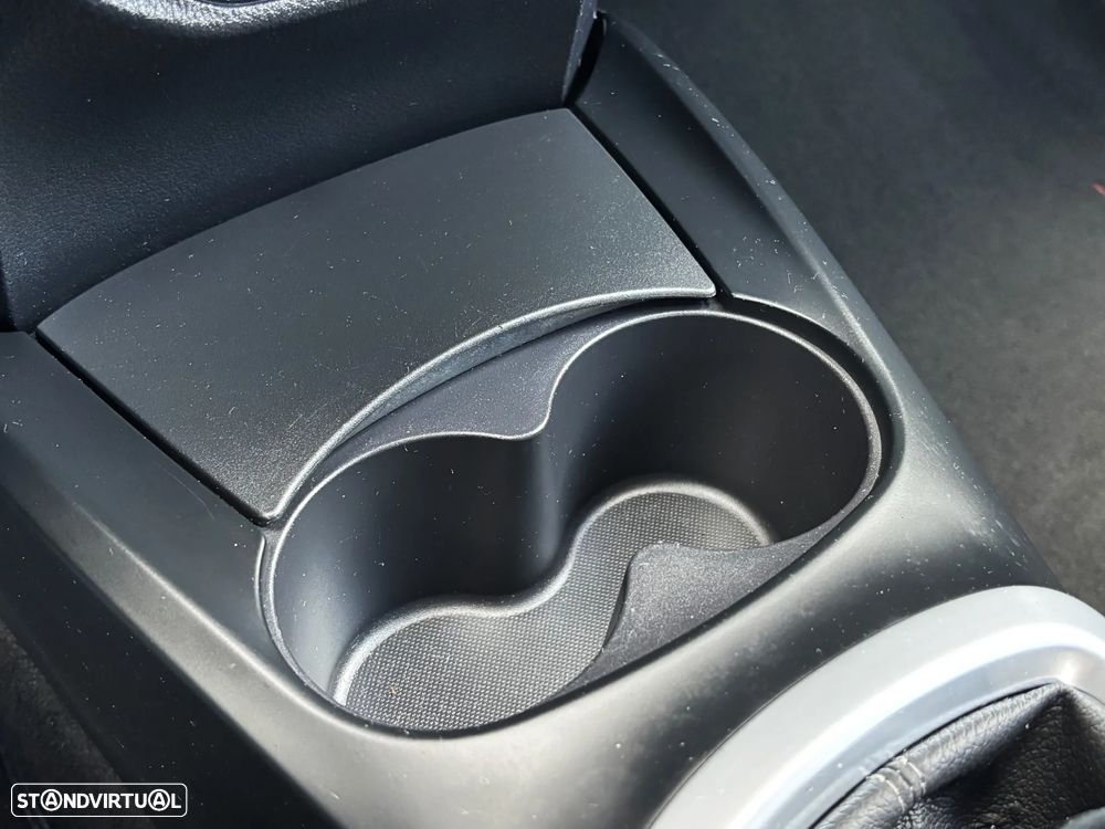 Toyota Yaris 1.4 D-4D Comfort+P.Style - 30