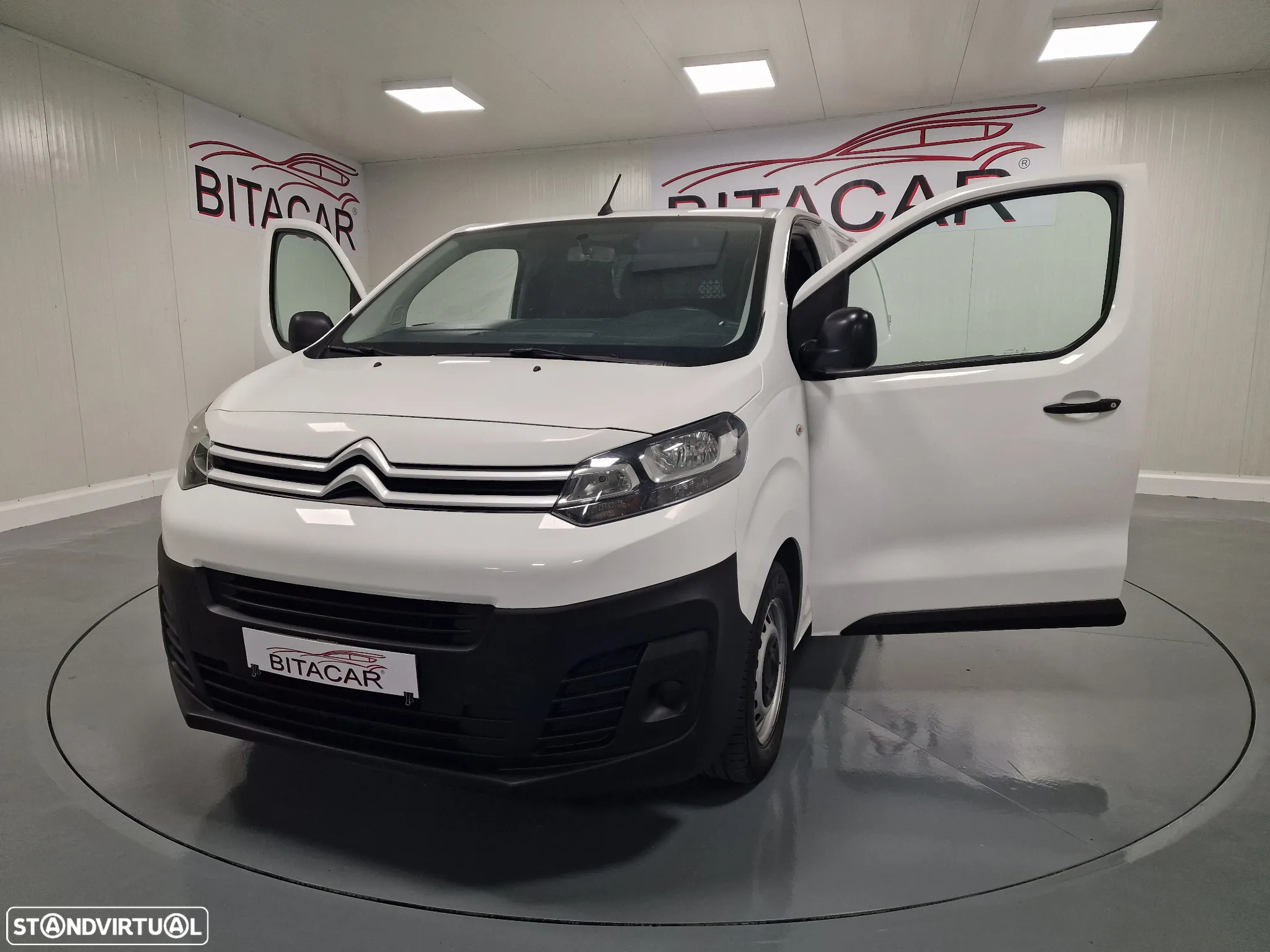 Citroën JUMPY 1.6 BLUEHDI IVA DEDUTIVEL - 13
