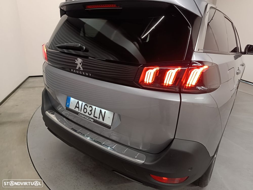 Peugeot 5008 - 32