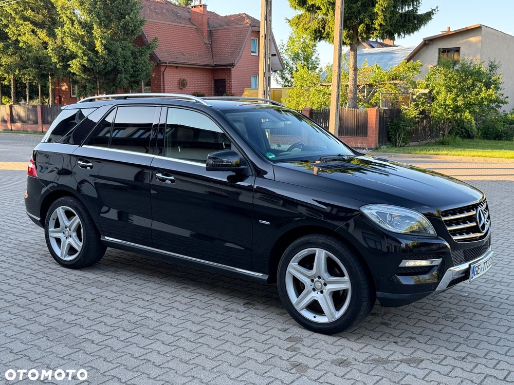 Mercedes-Benz ML 350 BlueTEC 4MATIC 7G-TRONIC Edition 1 - 16