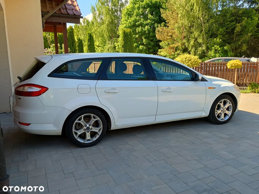 Ford Mondeo - 24