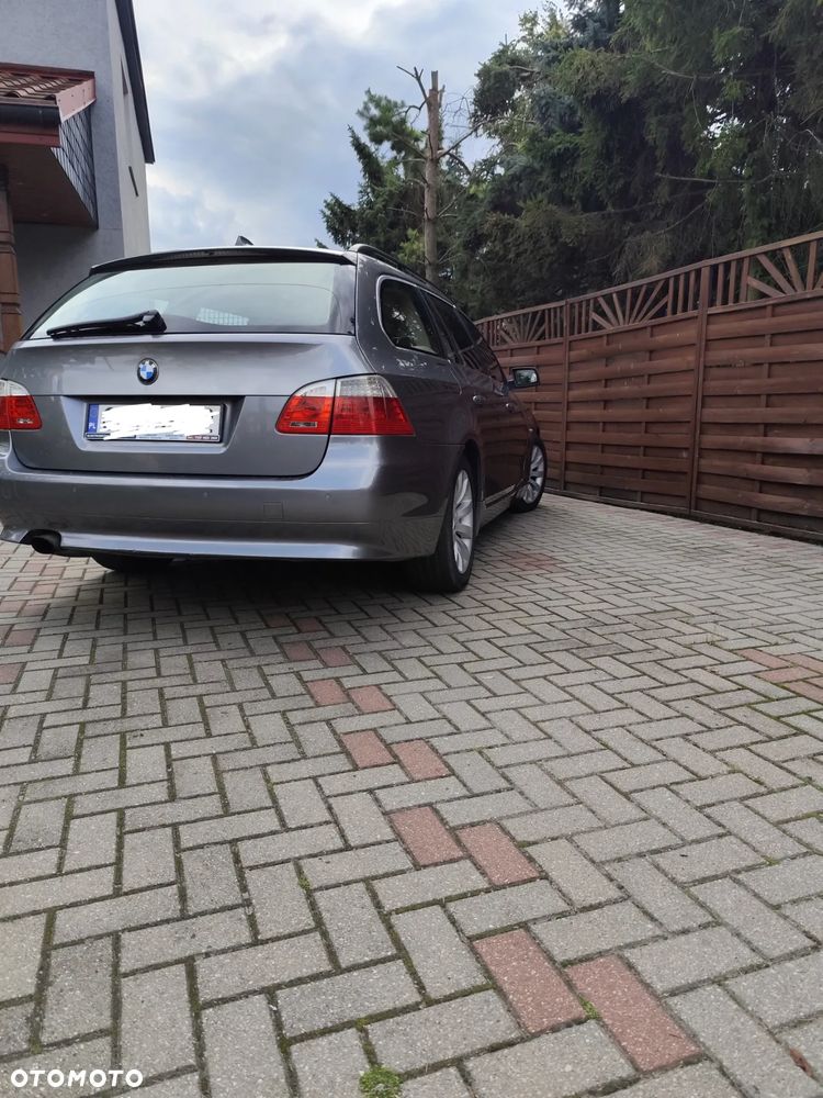 BMW Seria 5 520d Touring - 11