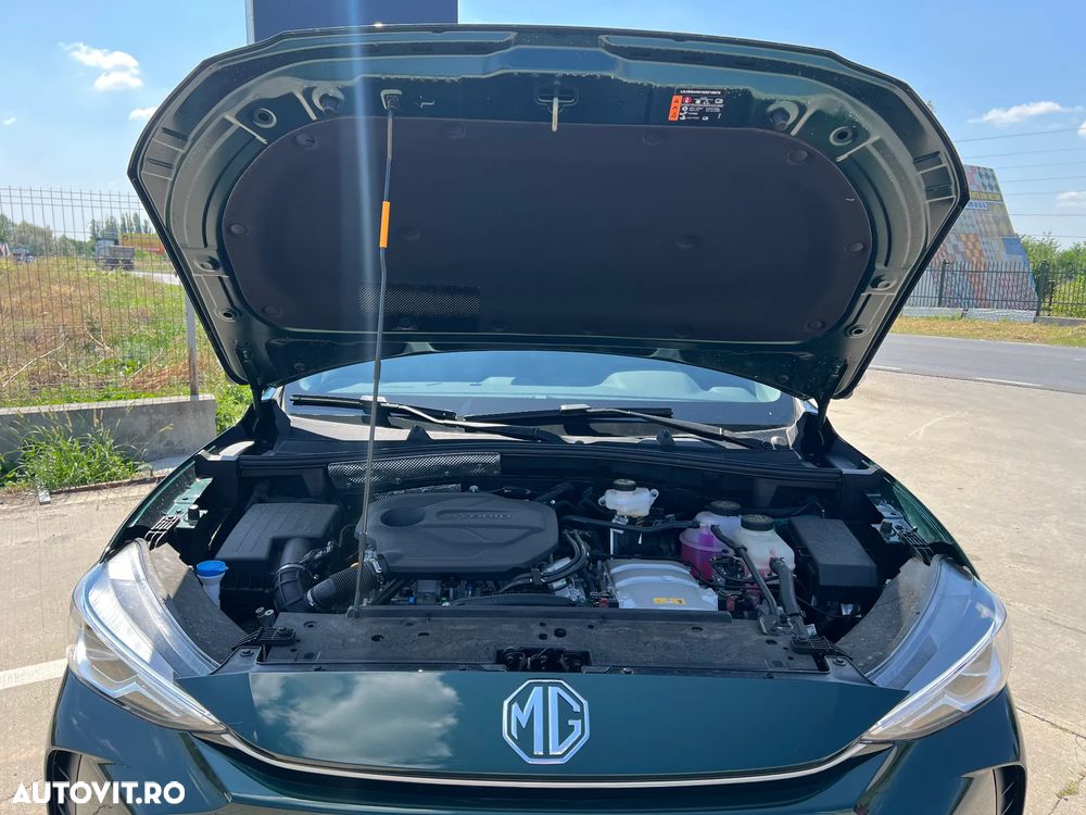 MG ZS HEV - 14