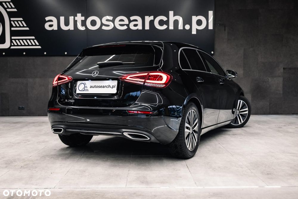 Mercedes-Benz Klasa A 250 Progressive 7G-DCT - 5