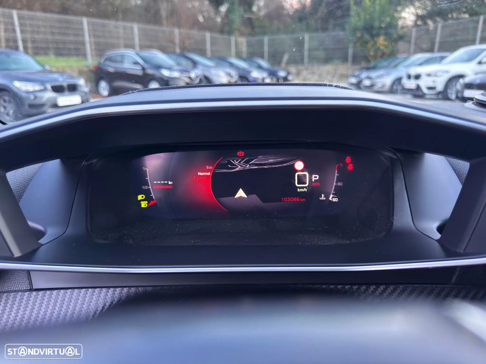 Peugeot 2008 1.2 PureTech GT Pack EAT8 - 22